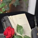 Romantic Bathtube Cismigiu Park 2 * Βουκουρέστι